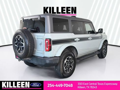 Used 2023 Ford Bronco Outer Banks AWD/4WD image 9