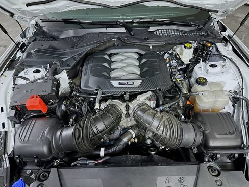 Used 2024 Ford Mustang GT Premium RWD image 9