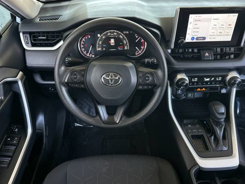 Used 2025 Toyota RAV4 XLE FWD image 13