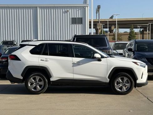 Used 2025 Toyota RAV4 XLE FWD image 3