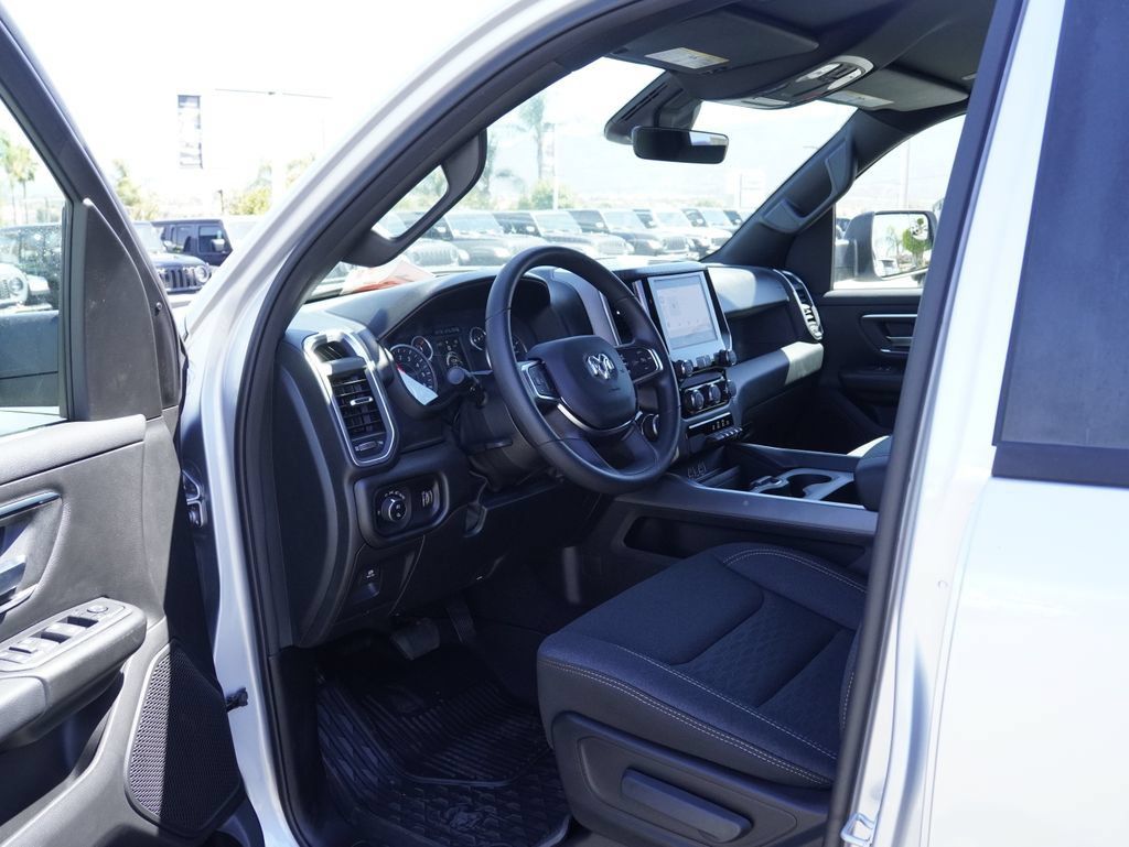 New 2026 RAM 1500 Big Horn w/ Sport Appearance Package AWD/4WD image 27