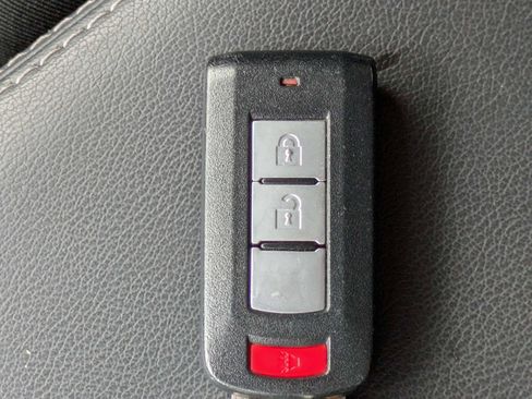 Used 2020 Mitsubishi Eclipse Cross SE FWD image 35