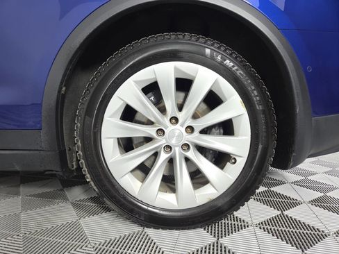 Used 2016 Tesla Model X 75D AWD/4WD image 11