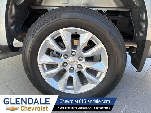 Used 2025 Chevrolet Silverado 1500 Custom image 17