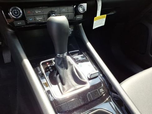 New 2026 Jeep Compass Latitude image 13