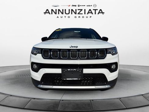 Certified 2024 Jeep Compass Limited image 8