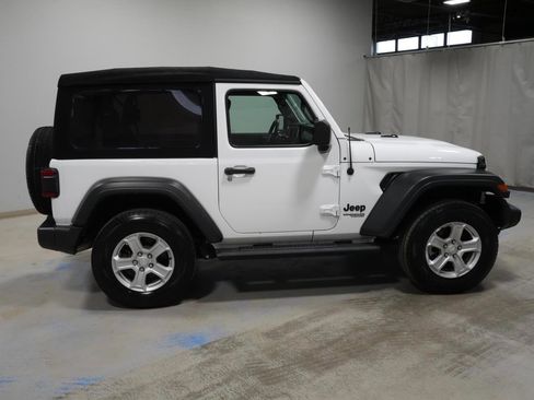 Used 2021 Jeep Wrangler Sport image 13