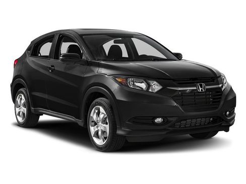 Used 2017 Honda HR-V EX image 9