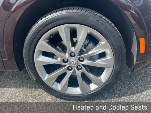 Used 2023 Buick Envision Avenir AWD/4WD image 17