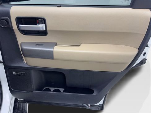 Used 2015 Toyota Sequoia Limited image 46