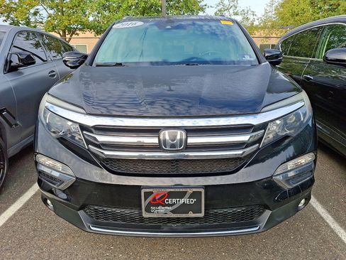 Used 2016 Honda Pilot Touring image 2