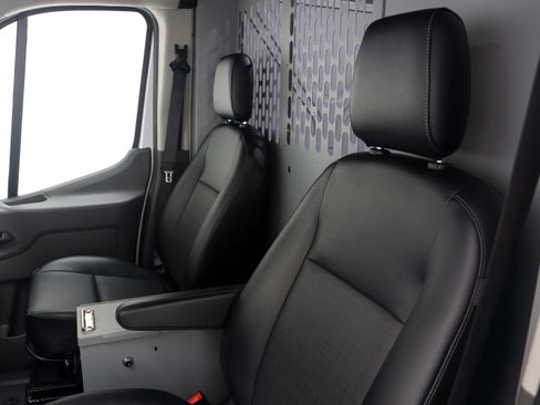 Used 2023 Ford Transit 250 Medium Roof AWD image 26