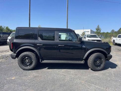 New 2026 Ford Bronco Outer Banks AWD/4WD image 2