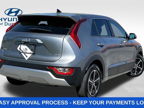 Used 2023 Kia Niro LX FWD image 8