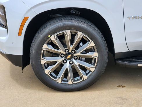 New 2026 Chevrolet Tahoe High Country AWD/4WD image 8