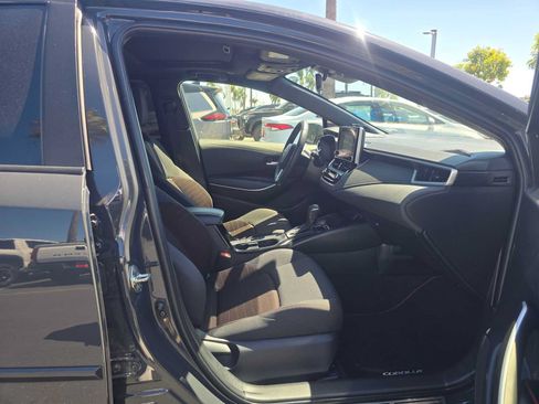 Certified 2023 Toyota Corolla SE w/ SE Package AWD/4WD image 10