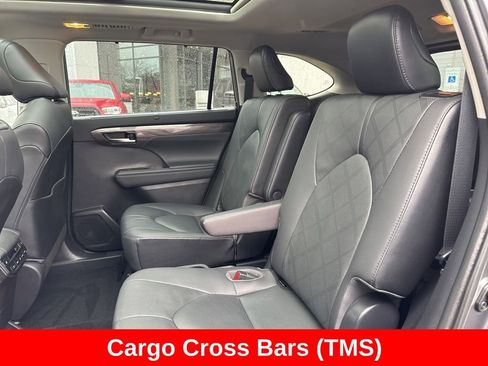 Certified 2021 Toyota Highlander Platinum image 25