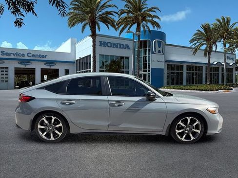 Used 2025 Honda Civic Sport Touring image 9