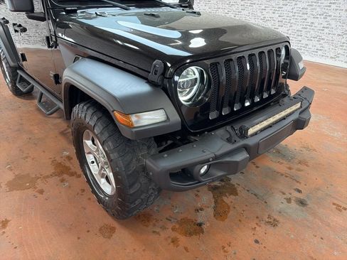Used 2021 Jeep Wrangler Unlimited Sport AWD/4WD image 9