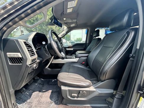Used 2017 Ford F150 Lariat w/ Equipment Group 502A Luxury AWD/4WD image 14