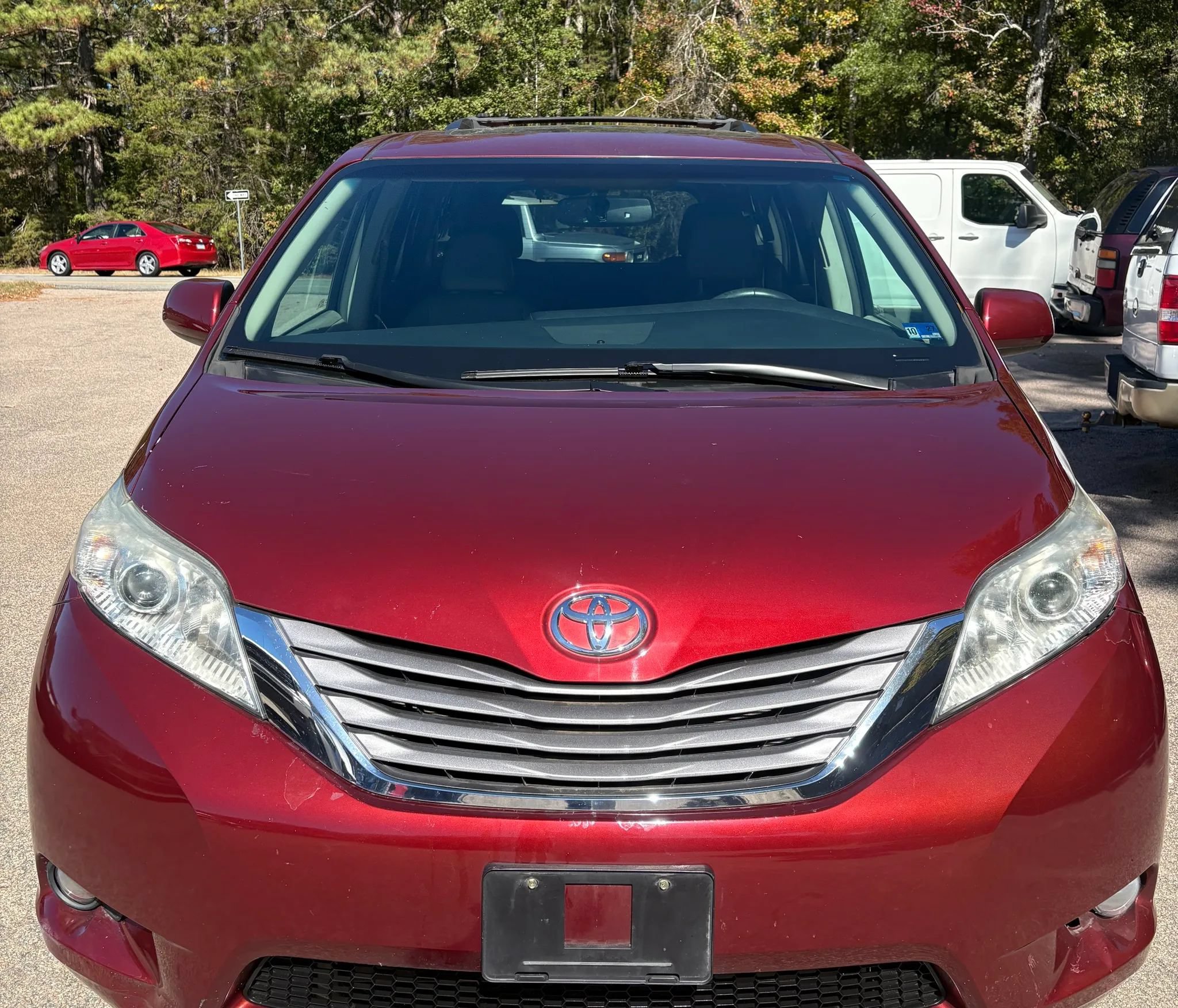 Used 2017 Toyota Sienna XLE AWD/4WD image 7