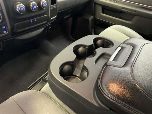 Used 2022 RAM 1500 Classic SLT image 23