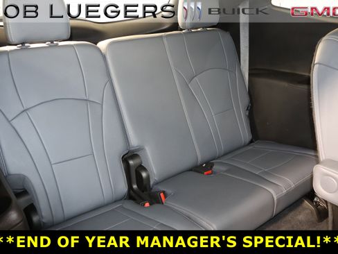 Certified 2022 Buick Enclave Essence w/ Experience Buick Package image 17