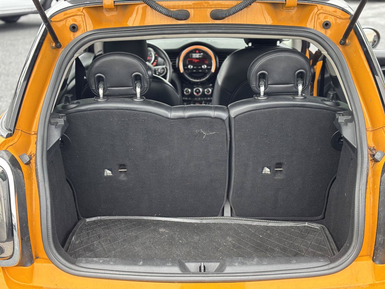 Used 2016 MINI Cooper 2-Door Hardtop FWD image 8