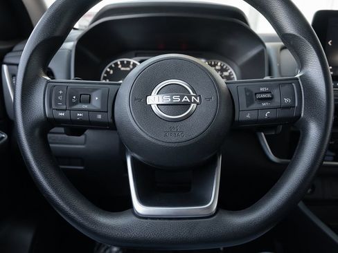 Used 2024 Nissan Rogue S AWD/4WD image 21