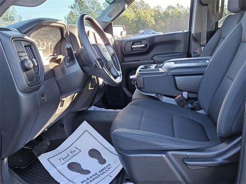 Used 2020 Chevrolet Silverado 1500 Custom w/ Custom Value Package image 5