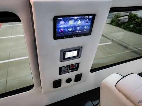 Used 2023 Mercedes-Benz Sprinter 3500 image 71