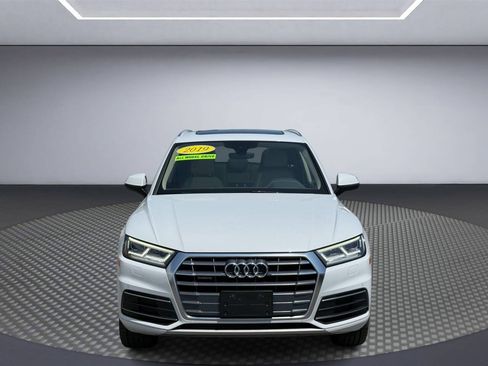 Used 2019 Audi Q5 2.0T Premium Plus w/ Premium Plus Package AWD/4WD image 2