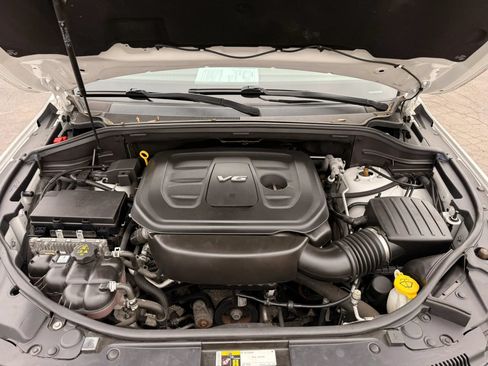 Used 2019 Jeep Grand Cherokee Overland AWD/4WD image 27