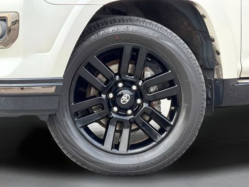 Used 2019 Toyota 4Runner Limited AWD/4WD image 26