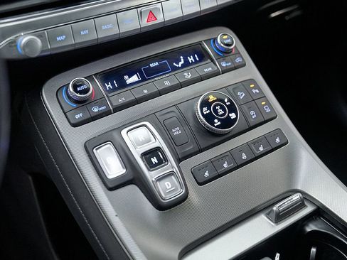 Used 2020 Hyundai Palisade Limited AWD/4WD image 18