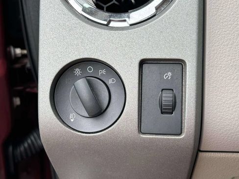 Used 2010 Ford F350 XLT AWD/4WD image 8