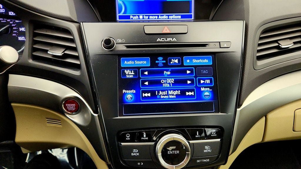 Used 2017 Acura ILX w/ Premium Package FWD image 19