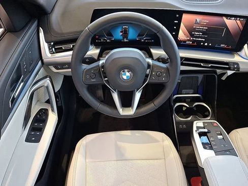 Used 2026 BMW X1 xDrive28i w/ Technology Package AWD/4WD image 6