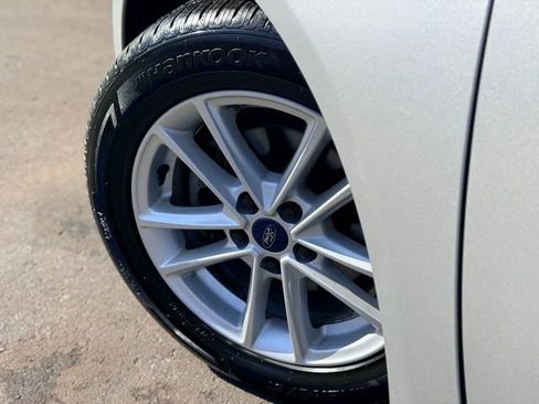 Used 2017 Ford Focus SE image 23