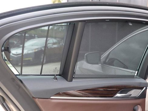 Used 2019 BMW 540i xDrive w/ Executive Package image 19