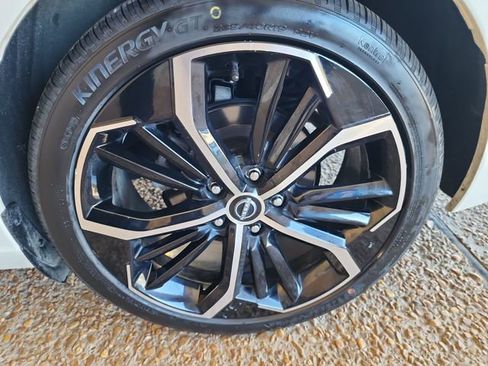 Used 2024 Nissan Altima 2.5 SR image 30