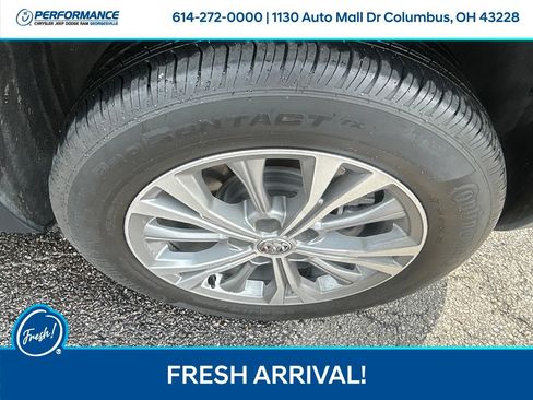 Used 2023 Buick Envision Preferred AWD/4WD image 11