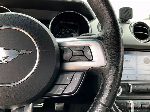 Used 2016 Ford Mustang Premium image 20