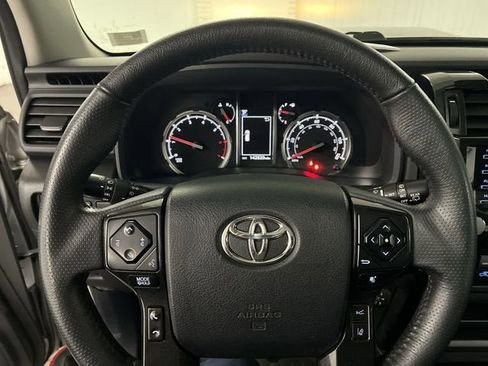 Used 2021 Toyota 4Runner Venture w/ Moonroof Package image 11