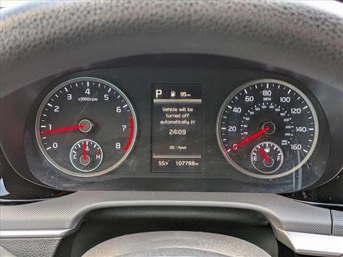 Used 2021 Kia K5 LXS FWD image 10
