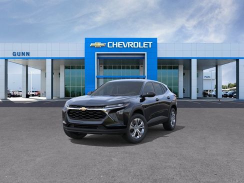 New 2026 Chevrolet Trax LS FWD image 8