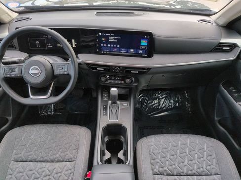 Used 2026 Nissan Kicks SV FWD image 15