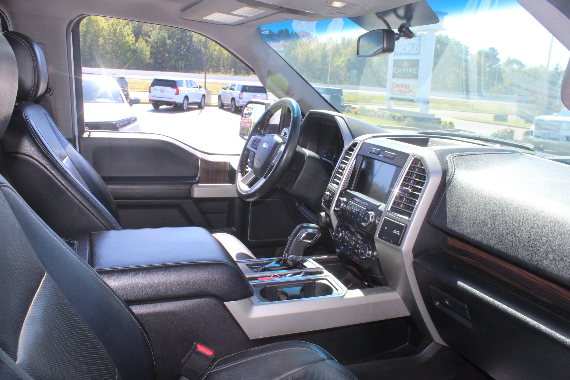 Used 2016 Ford F150 Lariat RWD image 33