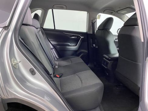 Used 2023 Toyota RAV4 XLE FWD image 9