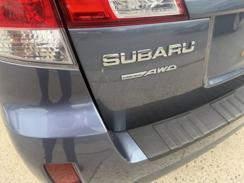 Used 2013 Subaru Outback 2.5i Premium w/ Popular Pkg 1B AWD/4WD image 9